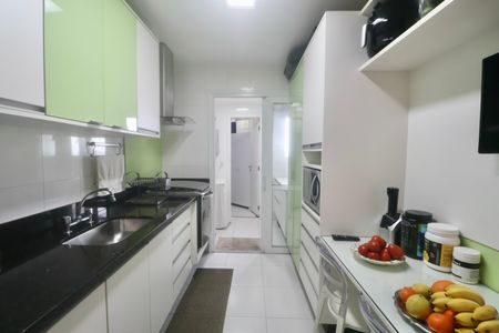 Apartamento para alugar com 119m², 3 quartos e 2 vagasCozinha