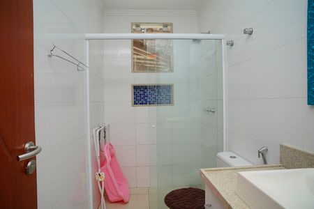 Casa de condomínio para alugar com 460m², 3 quartos e 2 vagas Casa de condomínio para alugar com 460m², 3 quartos e 2 vagasBanheiro Social 2