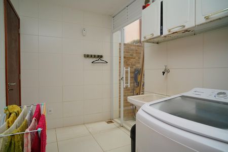 Casa de condomínio para alugar com 460m², 3 quartos e 2 vagas Casa de condomínio para alugar com 460m², 3 quartos e 2 vagasÁrea de Serviço