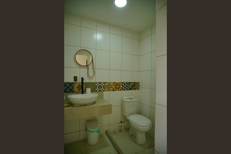 Casa de condomínio para alugar com 460m², 3 quartos e 2 vagas Casa de condomínio para alugar com 460m², 3 quartos e 2 vagasBanheiro externo