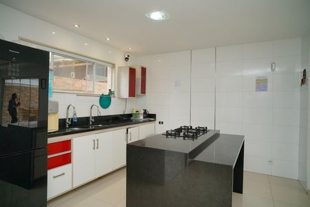 Casa de condomínio para alugar com 460m², 3 quartos e 2 vagas Casa de condomínio para alugar com 460m², 3 quartos e 2 vagasCozinha