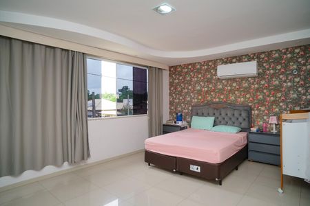 Casa de condomínio para alugar com 460m², 3 quartos e 2 vagas Casa de condomínio para alugar com 460m², 3 quartos e 2 vagasSuíte