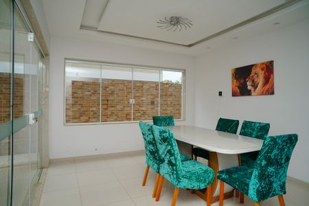 Casa de condomínio para alugar com 460m², 3 quartos e 2 vagas Casa de condomínio para alugar com 460m², 3 quartos e 2 vagasSala de Jantar