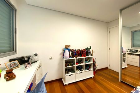 Apartamento à venda com 128m², 3 quartos e 3 vagasQuarto 3