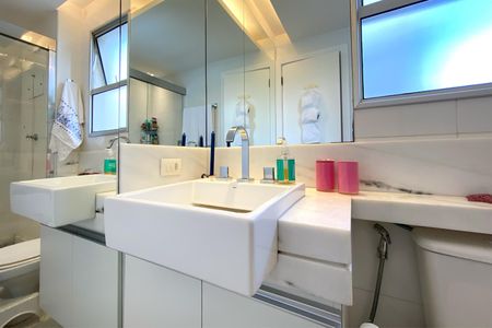 Apartamento à venda com 128m², 3 quartos e 3 vagasBanheiro