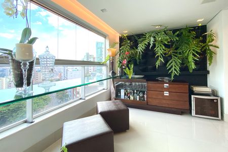 Apartamento à venda com 128m², 3 quartos e 3 vagasVaranda da Sala
