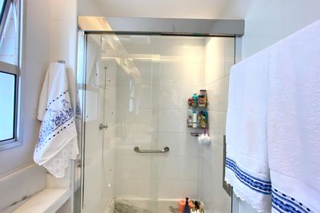 Apartamento à venda com 128m², 3 quartos e 3 vagasBanheiro