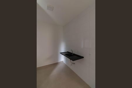 Apartamento para alugar com 35m², 2 quartos e sem vaga Apartamento para alugar com 35m², 2 quartos e sem vagaCozinha e Área de Serviço