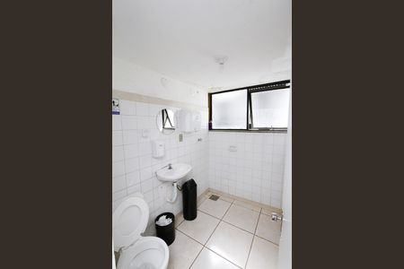 Casa à venda com 280m², 6 quartos e 3 vagasBanheiro 1