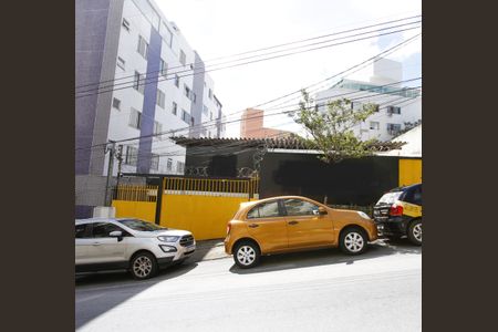 Casa à venda com 280m², 6 quartos e 3 vagasFachada