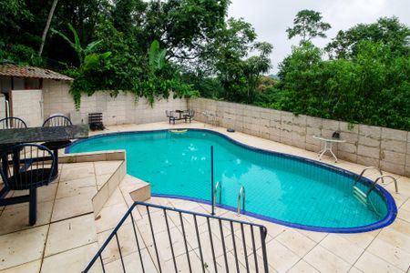 Casa de condomínio para alugar com 269m², 3 quartos e 2 vagas Casa de condomínio para alugar com 269m², 3 quartos e 2 vagasPiscina