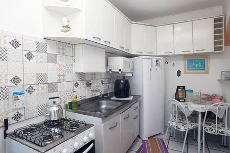 Apartamento à venda com 45m², 1 quarto e sem vagaCozinha + Área de Serviço