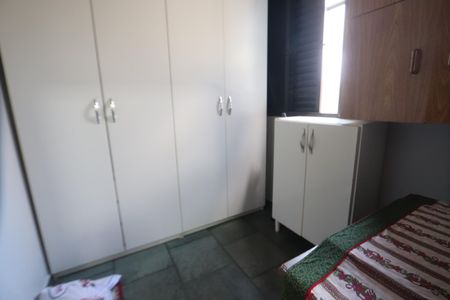 Casa à venda com 310m², 3 quartos e 4 vagasQuarto de Serviço