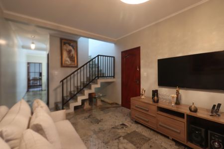 Sala de casa à venda com 3 quartos, 310m² em Vila Lucia, São Paulo