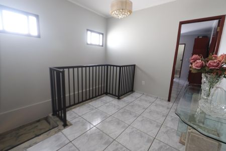 Casa à venda com 310m², 3 quartos e 4 vagasHall