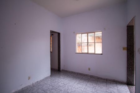 Sala de casa para alugar com 1 quarto, 20m² em Trindade, São Gonçalo