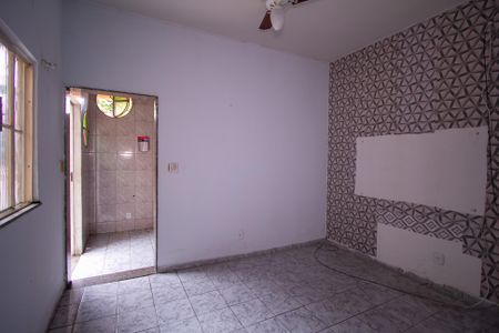 Sala de casa para alugar com 1 quarto, 20m² em Trindade, São Gonçalo