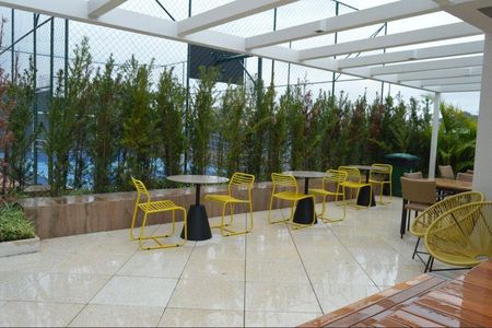 Apartamento para alugar com 60m², 2 quartos e 1 vagaÁrea Comum