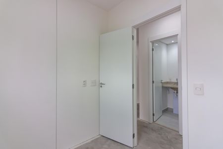 Quarto  de apartamento à venda com 2 quartos, 50m² em Vila Osasco, Osasco