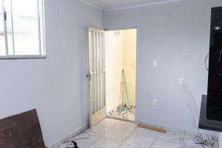 Casa para alugar com 50m², 1 quarto e sem vaga Casa para alugar com 50m², 1 quarto e sem vagaSala