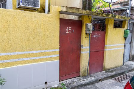 Casa para alugar com 50m², 1 quarto e sem vaga Casa para alugar com 50m², 1 quarto e sem vagaFachada