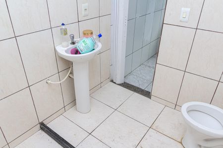 Casa para alugar com 50m², 1 quarto e sem vaga Casa para alugar com 50m², 1 quarto e sem vagaBanheiro