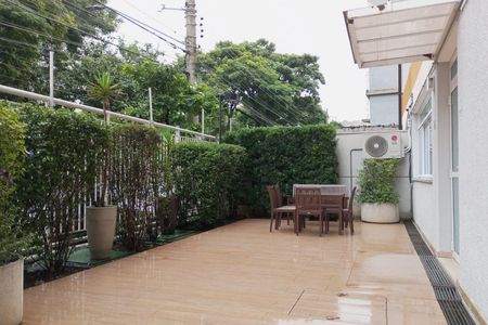 Apartamento para alugar com 34m², 2 quartos e sem vagaÁrea comum