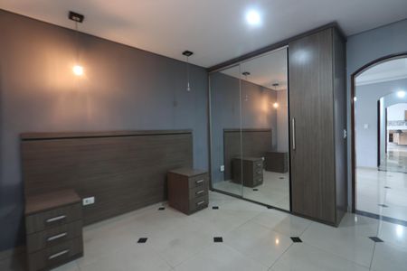 Quarto 1 de casa para alugar com 2 quartos, 55m² em Jardim Machado, São Paulo