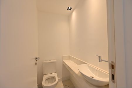 Apartamento à venda com 115m², 2 quartos e 2 vagasLavabo