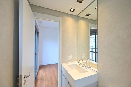 Apartamento à venda com 115m², 2 quartos e 2 vagasBanheiro da Suíte 2