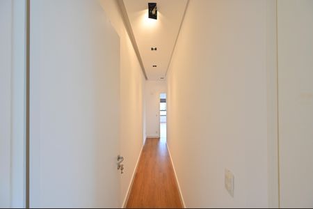 Apartamento à venda com 115m², 2 quartos e 2 vagasCorredor