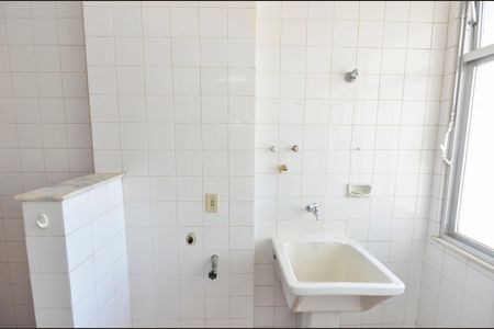 Apartamento à venda com 81m², 2 quartos e 1 vaga Apartamento à venda com 81m², 2 quartos e 1 vagaÁrea de Serviço