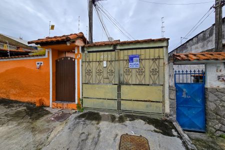 Casa para alugar com 32m², 2 quartos e 1 vagaEntrada + placa