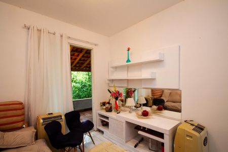 Quarto 2 de casa de condomínio para alugar com 2 quartos, 80m² em Chácara Pavoeiro, Cotia