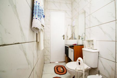 Casa de condomínio para alugar com 80m², 2 quartos e 2 vagas Casa de condomínio para alugar com 80m², 2 quartos e 2 vagasBanheiro