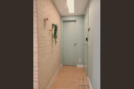 Apartamento à venda com 100m², 3 quartos e 2 vagas Apartamento à venda com 100m², 3 quartos e 2 vagasCorredor