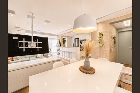 Apartamento à venda com 100m², 3 quartos e 2 vagas Apartamento à venda com 100m², 3 quartos e 2 vagasCozinha