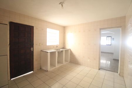 Cozinha de casa para alugar com 1 quarto, 60m² em Parque Cocaia, São Paulo