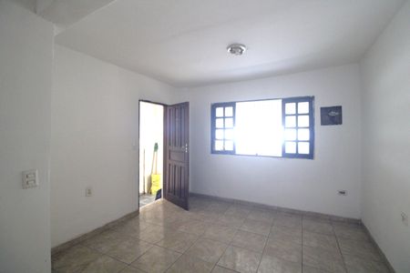 Sala / quarto de casa para alugar com 1 quarto, 60m² em Parque Cocaia, São Paulo