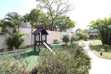 Apartamento à venda com 88m², 3 quartos e 2 vagasÁrea comum - Playground