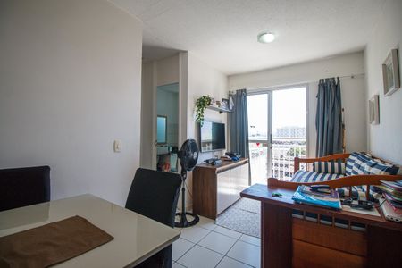 Sala de apartamento para alugar com 2 quartos, 46m² em Imperial de São Cristóvão, Rio de Janeiro