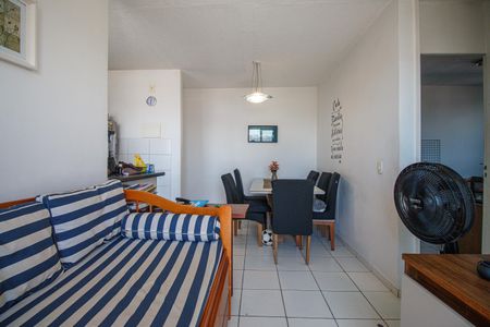 Sala de apartamento para alugar com 2 quartos, 46m² em Imperial de São Cristóvão, Rio de Janeiro