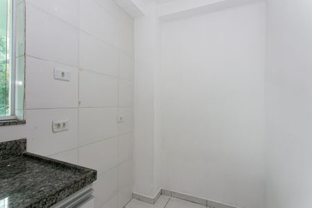 Cozinha de apartamento para alugar com 1 quarto, 30m² em Penha de França, São Paulo