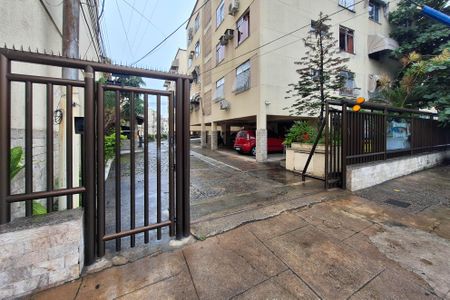 Apartamento para alugar com 60m², 2 quartos e 1 vagaFachada