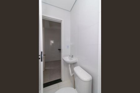 Banheiro de apartamento à venda com 1 quarto, 26m² em Vila Granada, São Paulo