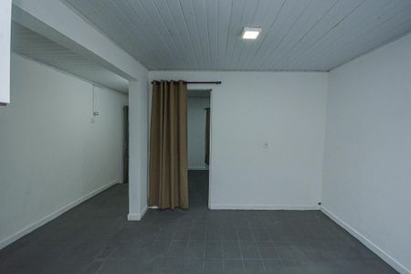 Sala/Cozinha de casa para alugar com 1 quarto, 40m² em Socorro, São Paulo