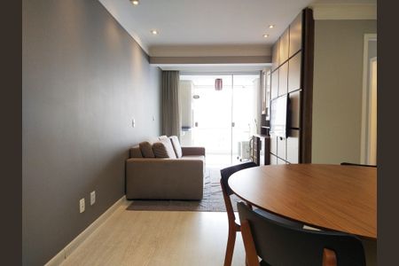 Apartamento para alugar com 2 quartos, 72m² em Aclimação, São Paulo