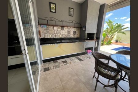 Casa de condomínio à venda com 285m², 3 quartos e 4 vagas Casa de condomínio à venda com 285m², 3 quartos e 4 vagasFoto 21