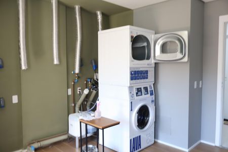 Apartamento à venda com 42m², 2 quartos e sem vagaÁrea comum - Lavanderia