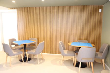 Apartamento à venda com 42m², 2 quartos e sem vagaÁrea comum - Salão de festas